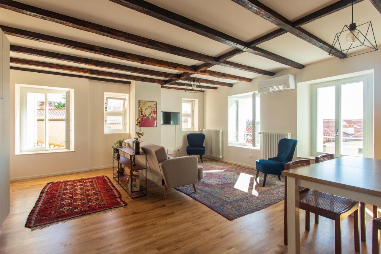 Ora Et Labora Appartement Triëst Buitenkant foto